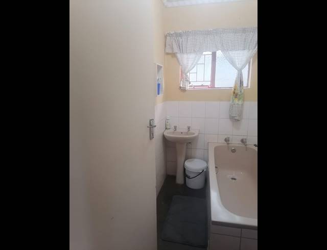2 BEDROOM HOUSE FOR SALE IN EMDO PARK